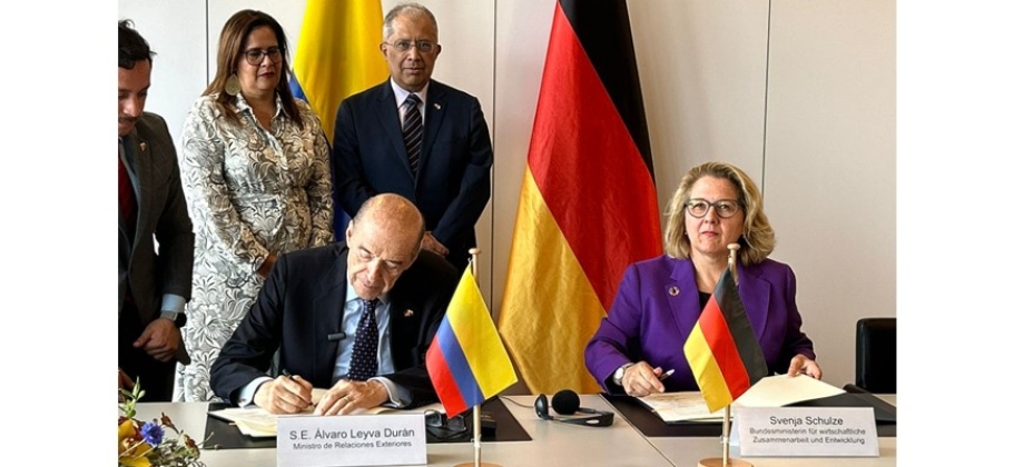 Canciller Leyva sella con Alemania la “Alianza por el clima y la transición energética justa”