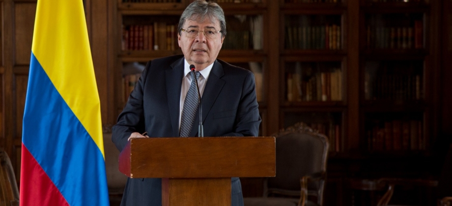 Canciller Holmes Trujillo resaltó respaldo del gobierno de Estados Unidos a lucha de Colombia contra problema mundial 
