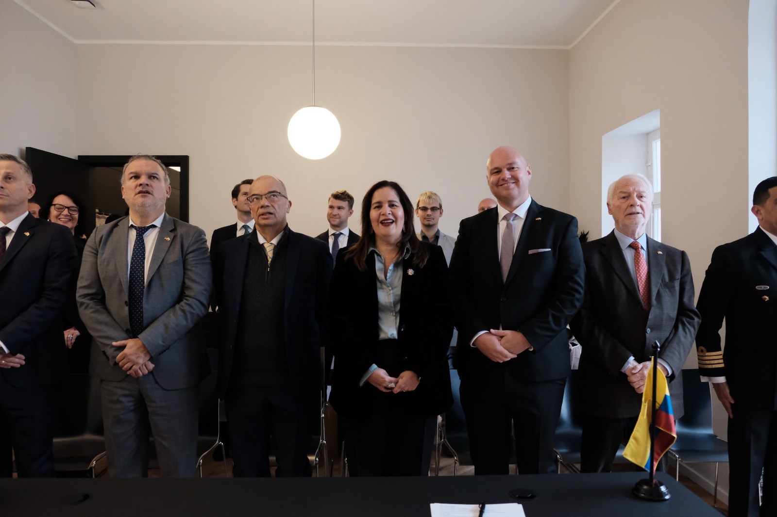 La Embajadora de Colombia en Alemania, Yadir Salazar Mejía posesionó al nuevo Cónsul Honorario de Colombia en la ciudad-estado federado de Bremen, Felix Merkel   