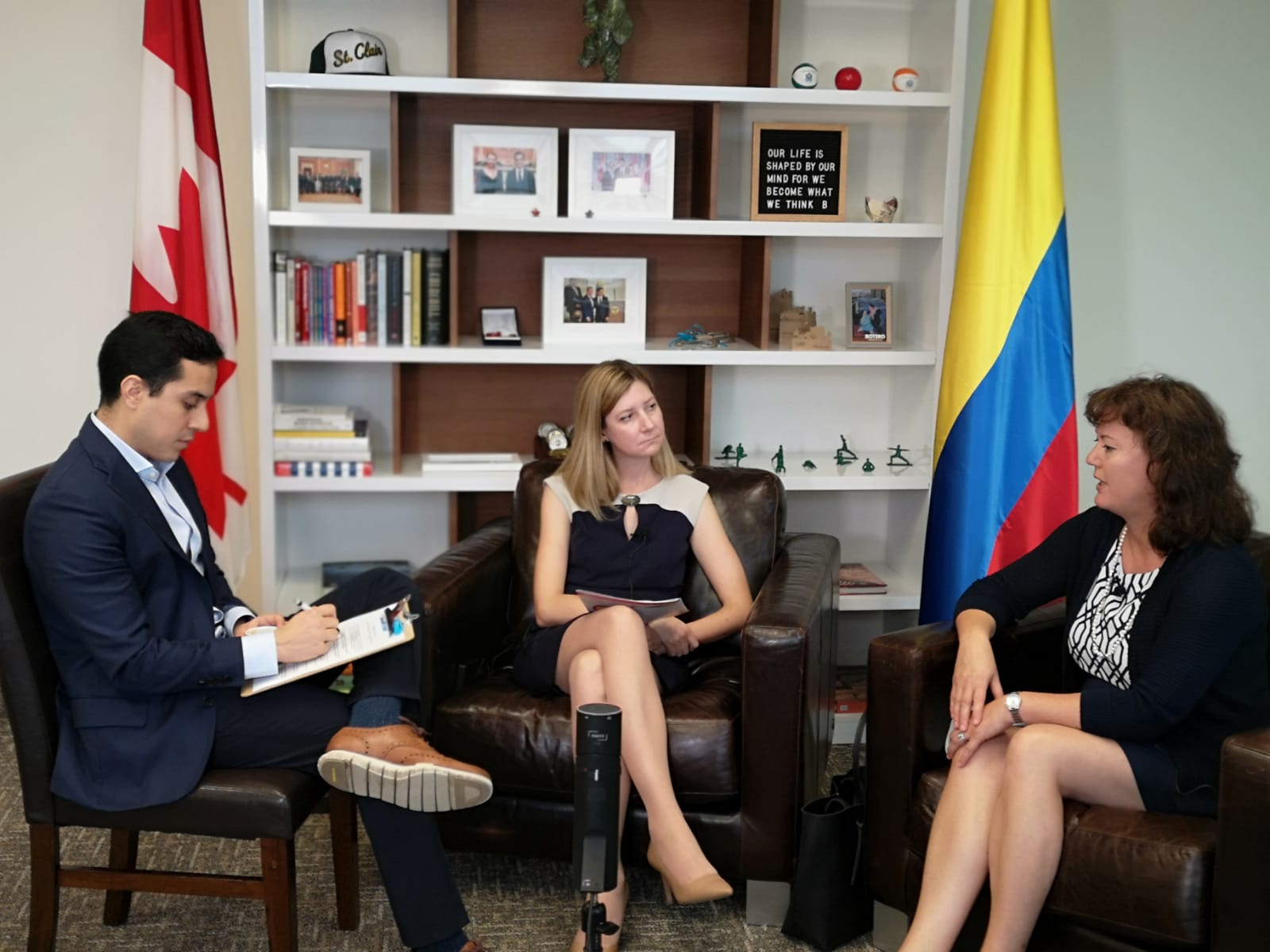 Embajador Federico Hoyos realizó el cuarto conversatorio ‘Colombia - Canadá Talks sobre equidad de género’