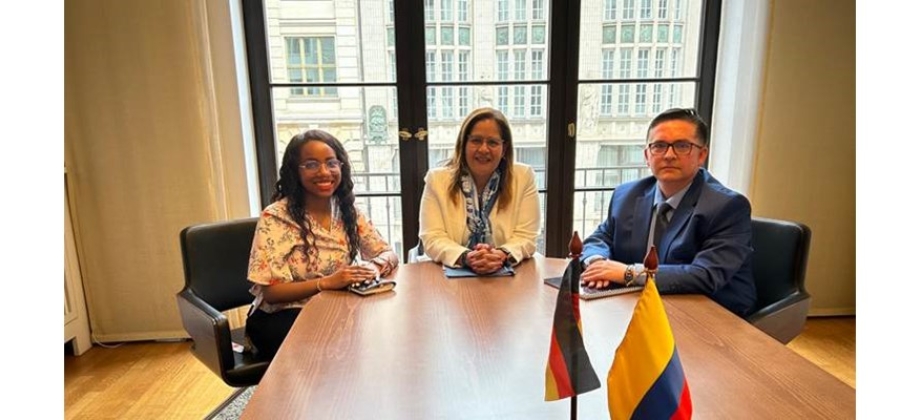 Llega multiplicadora de Colombia Nos Une al Consulado en Berlín, Alemania