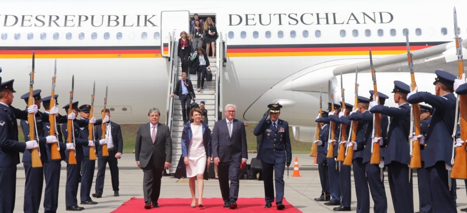 Canciller Carlos Holmes Trujillo recibió en Bogotá al Presidente de Alemania, Frank Walter Steinmeier, quien se encuentra de visita oficial en Colombia