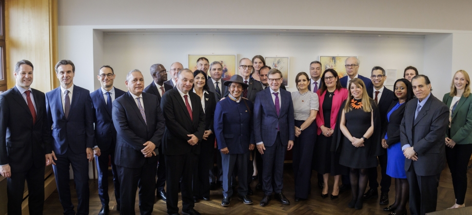 Embajadora de Colombia en Alemania, Yadir Salazar Mejía, fue vocera de temas económicos en reunión del GRULAC con el Ministro Federal de Relaciones Exteriores de Alemania 