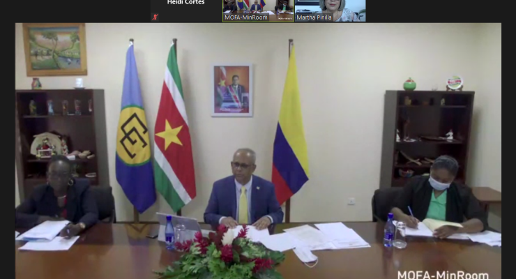 La embajadora de Colombia en Trinidad y Tobago presentó sus copias de estilo de Cartas Credenciales ante el canciller de Surinam, en ceremonia virtual